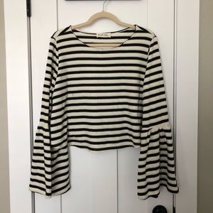 STRIPED LONG SLEEVE BLOUSE
